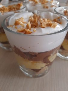 kinder bueno pohárkrém