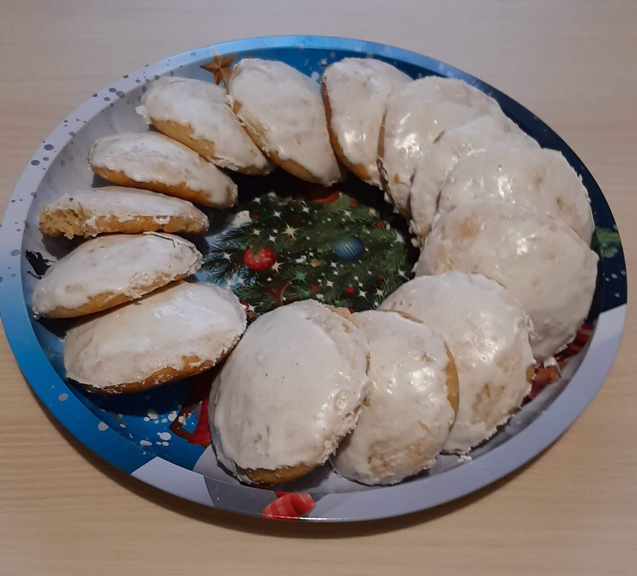 Mézes puszedli
